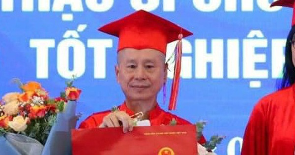 Xôn xao ông Thích Chân Quang học 2 năm đã có bằng Tiến sĩ, ĐH Luật Hà Nội lên tiếng bất ngờ: Ông ấy đã có đơn xin rút ngắn