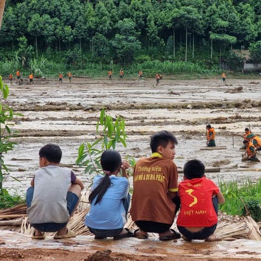 Làng Nủ: Đón tin vui từ trong nỗi đau tập thể