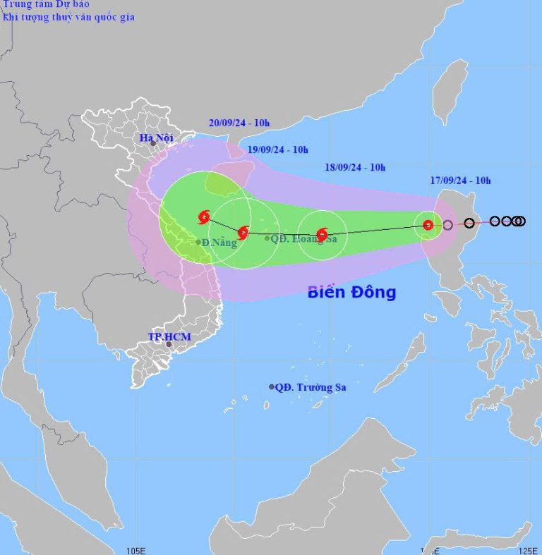 KHẨN: Bão số 4 hình thành trên Biển Đông, đường đi đang hướng thẳng vào miền Trung nước ta