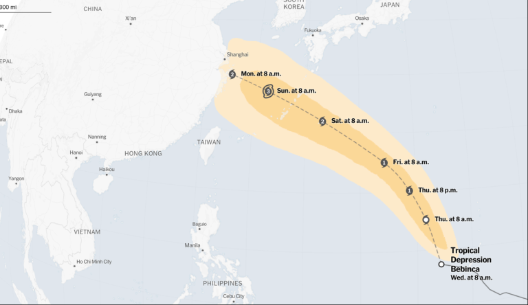 Thêm bão mới ngoài khơi Philippines, khả năng mạnh thành bão cuồng phong