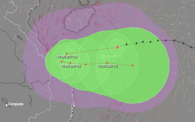 KH::ẨN: Bão Trà Mi ‘quần thảo’ ven biển Trung Trung Bộ, chỉ còn cách Đà Nẵng hơn 500km, Sức gió mạnh nhất vùng gần tâm bão cấp 11, giật cấp 14