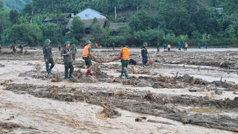 Tạm biệt làng Nủ, không thể thương hơn