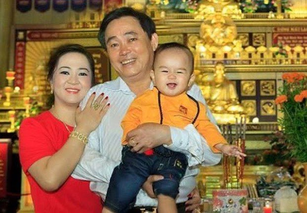 Cậu bé vừa thôi nôi đã thừa kế hàng nghìn tỷ ở VN, tính cách thế nào mà rất được yêu mến