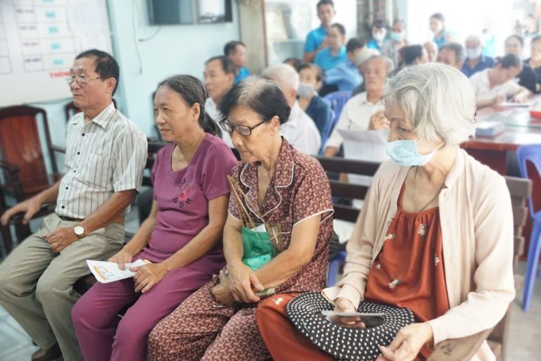 Chính thức từ 1/7: 3 trường hợp này sẽ bị tạm dừng việc hưởng lương hưu, trợ cấp BHXH hàng tháng