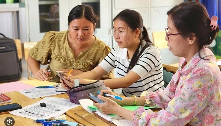Ôi trời 47.000 giáo viên bị kiểm tra trình độ