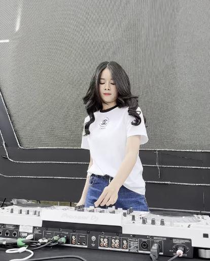 DJ Mie chạy show không ngừng nghỉ sau khi chia tay Hồng Thanh-6